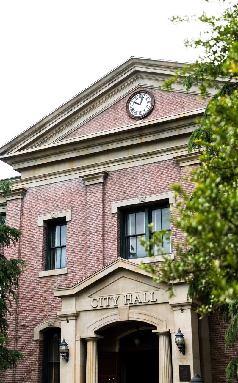 The clock is still stuck at 10:04, as it was when lightning stuck the Hill Valley clock tower.